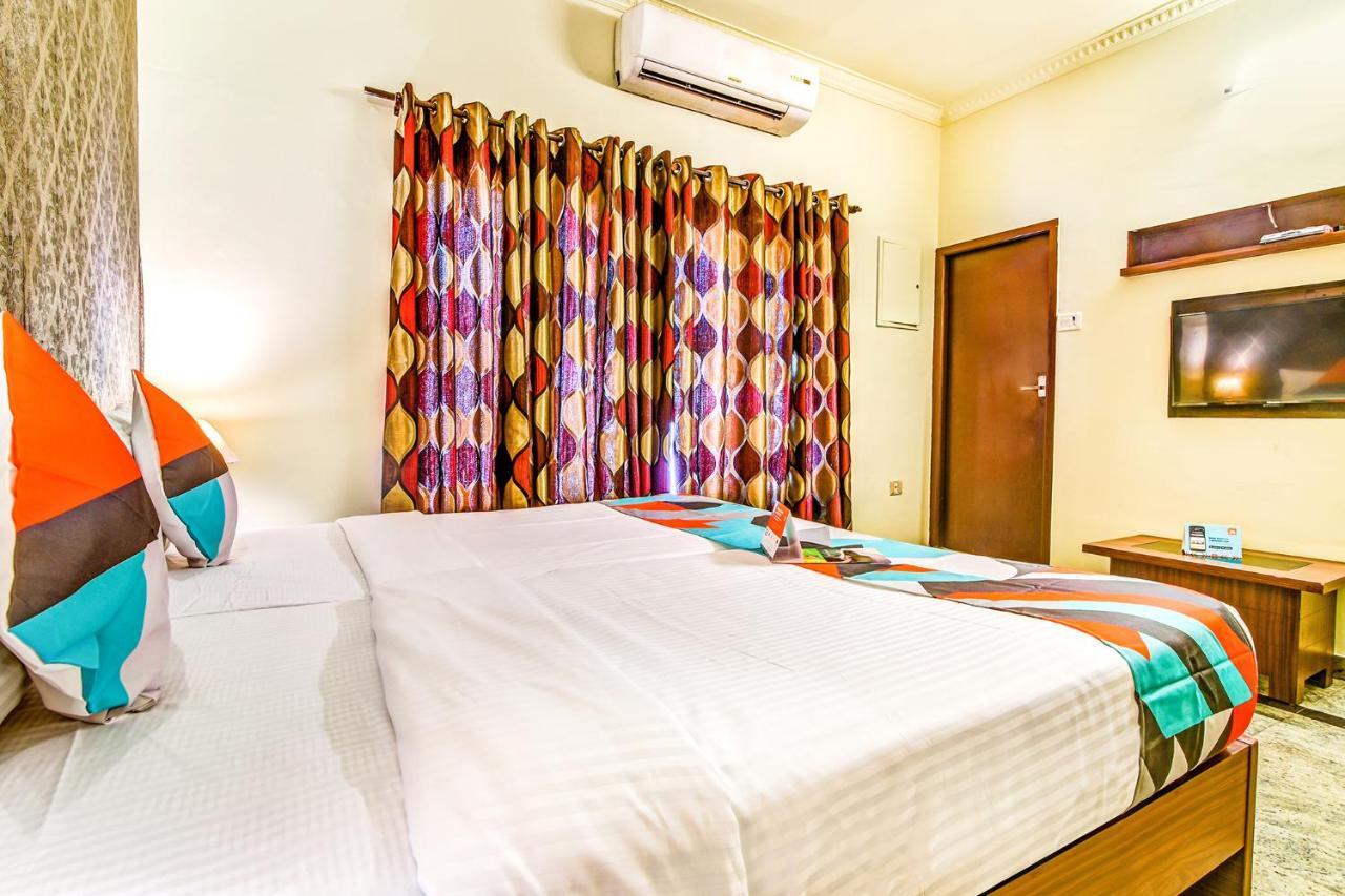 Fabexpress Nestlay Rooms - 100M From Velammal Hall, Moggappair Chennai Eksteriør billede