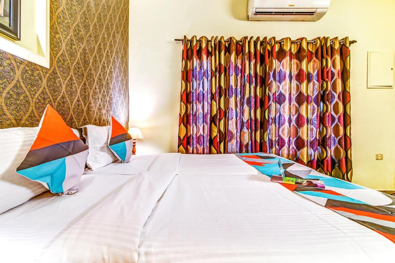 Fabexpress Nestlay Rooms - 100M From Velammal Hall, Moggappair Chennai Eksteriør billede