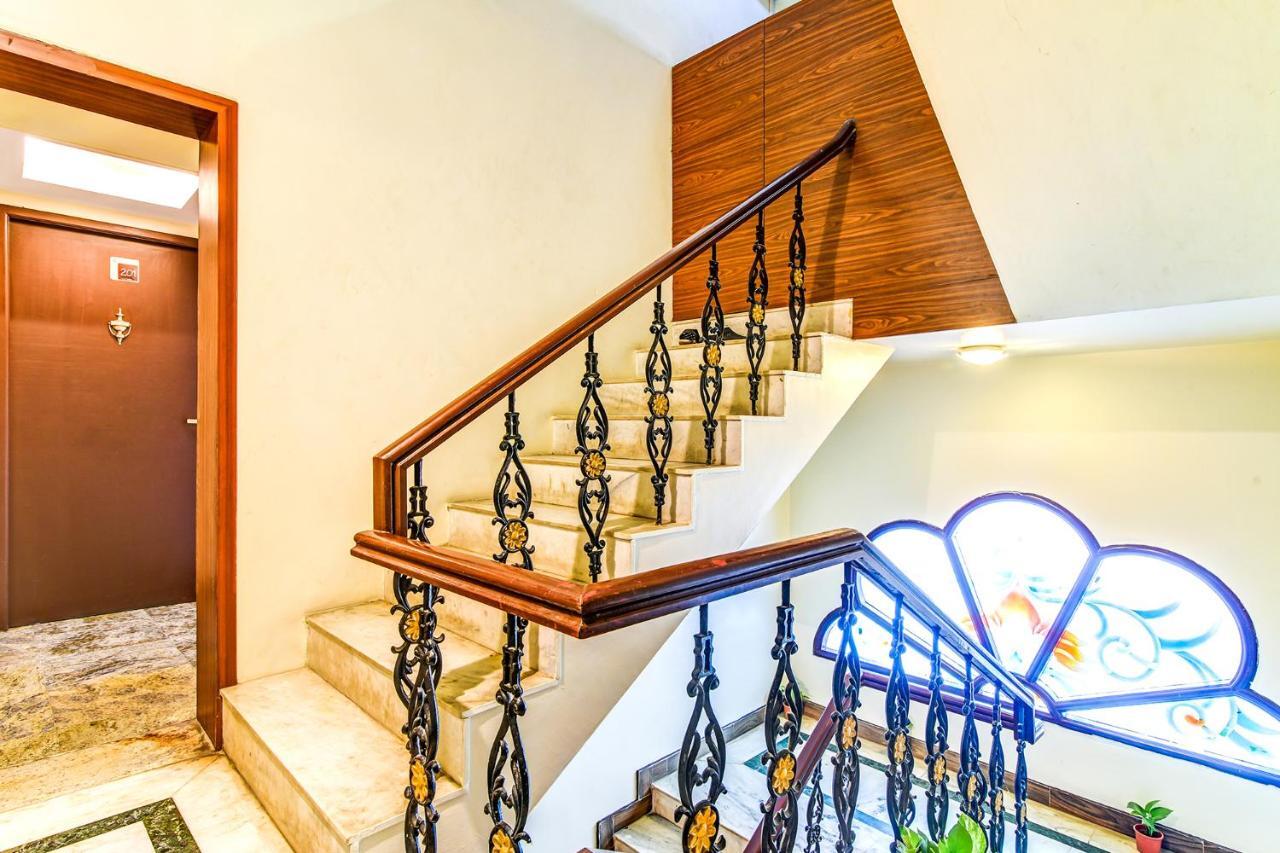 Fabexpress Nestlay Rooms - 100M From Velammal Hall, Moggappair Chennai Eksteriør billede